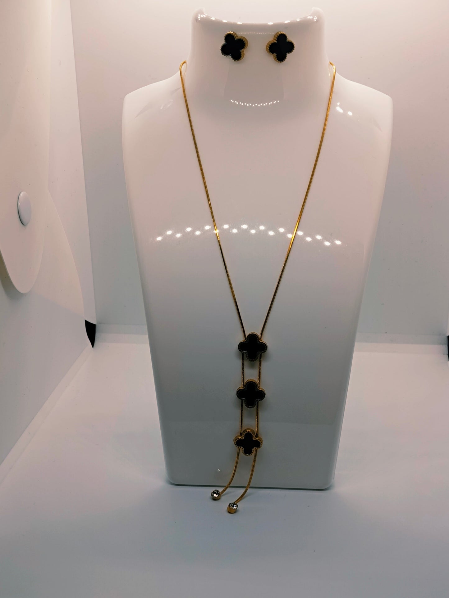 Three Layered Clover Set