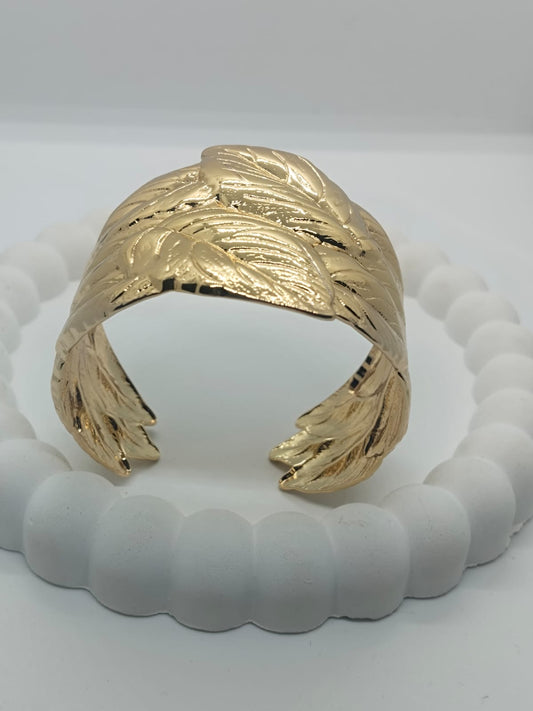 Classic leaf pattern Bracelet