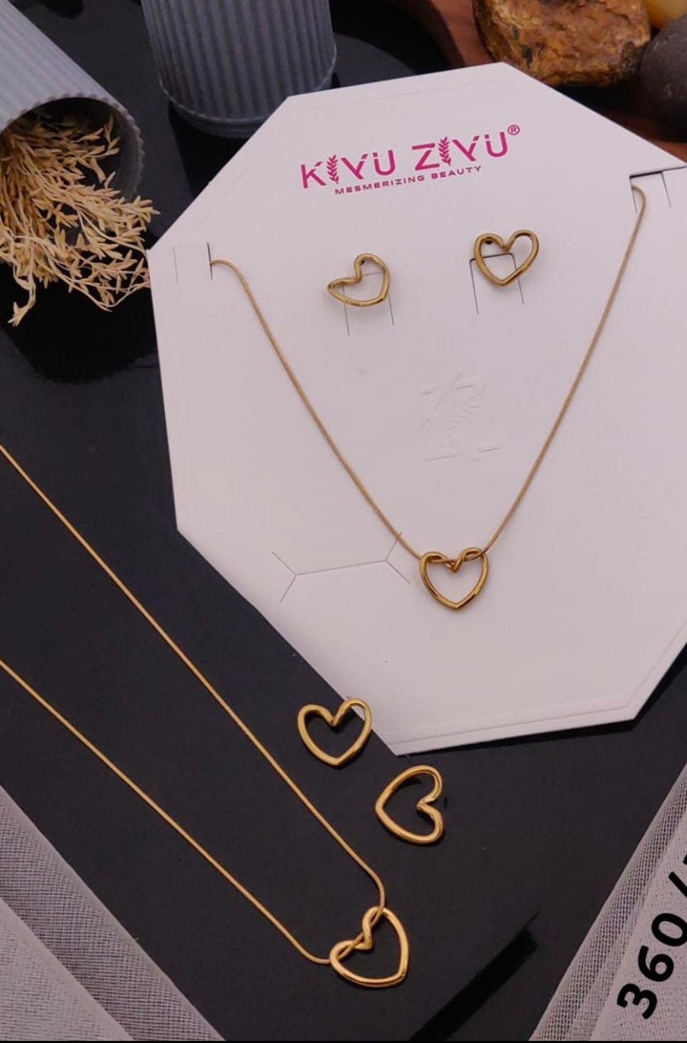 Minimal Heart Necklace