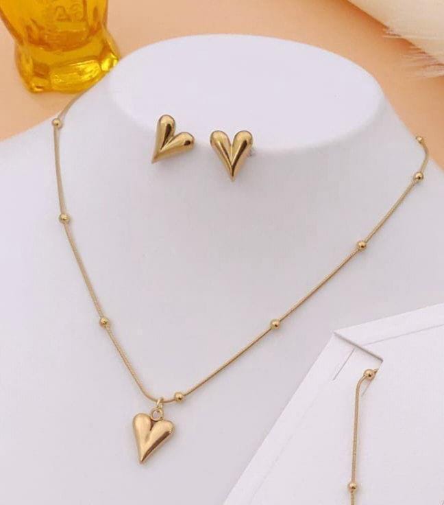 Golden Heart Shaped Necklace Set