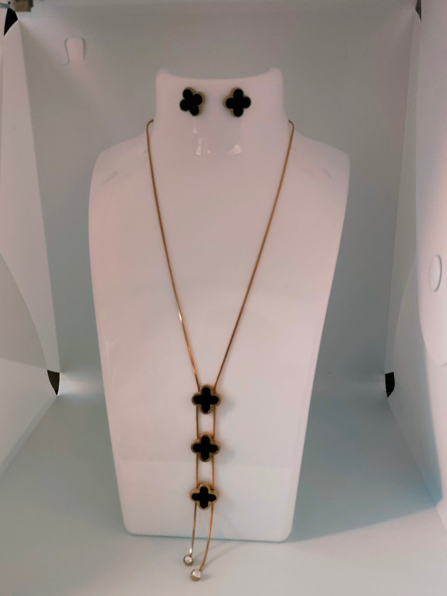 Three Layered Clover Set