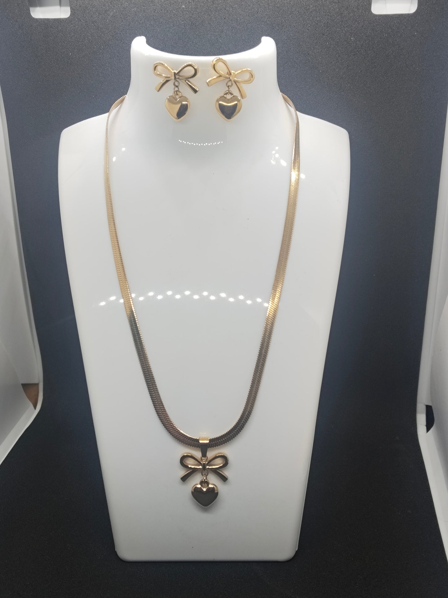Bow Necklace Set