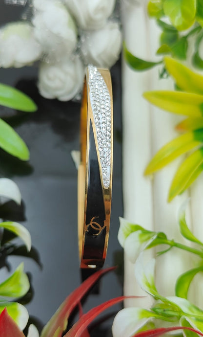 Designer Bracelet Kada